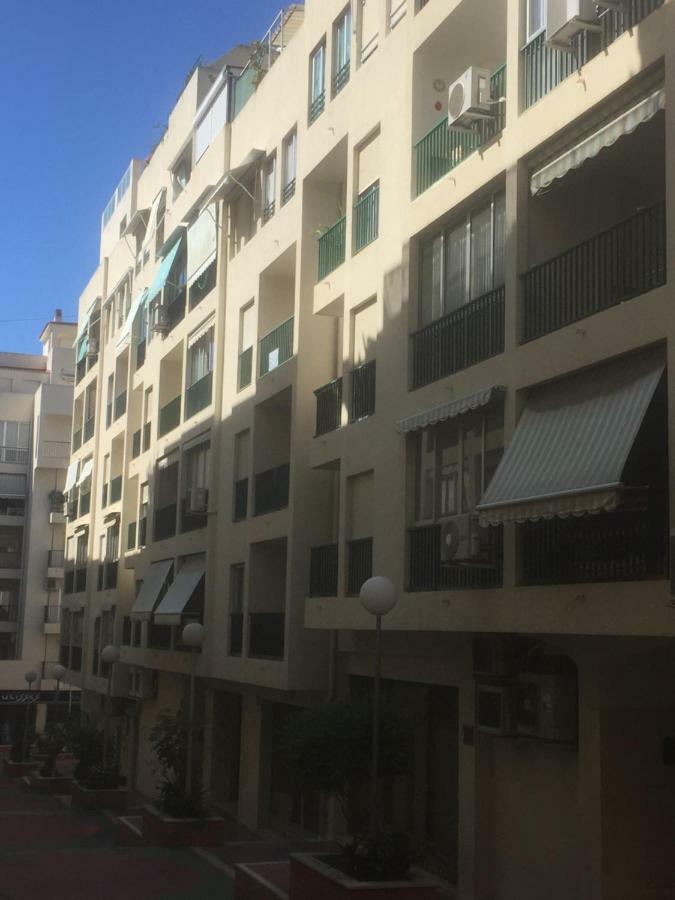 Apartamento Turistico Loyola ベニドルム エクステリア 写真